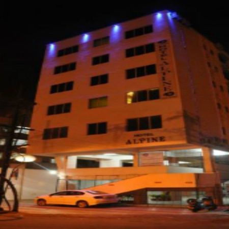 Hotel Alpine Pune Exterior foto