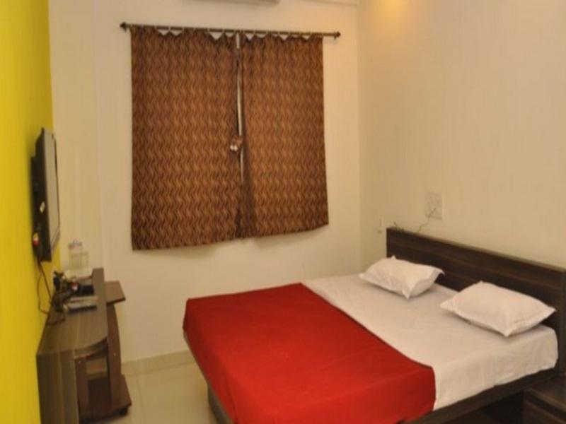 Hotel Alpine Pune Exterior foto